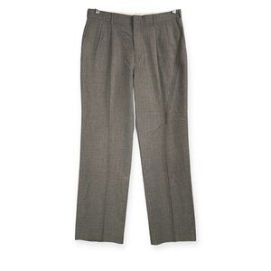 Haggar Gentleman’s Fit Dress Pants Men’s 34x30 Gray Pleated Front Classic